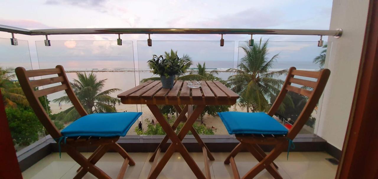 Huvan Beach Hotel At Хулхумале Экстерьер фото